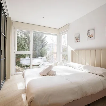 Sn Holidays New America 3 Dorm Apartman